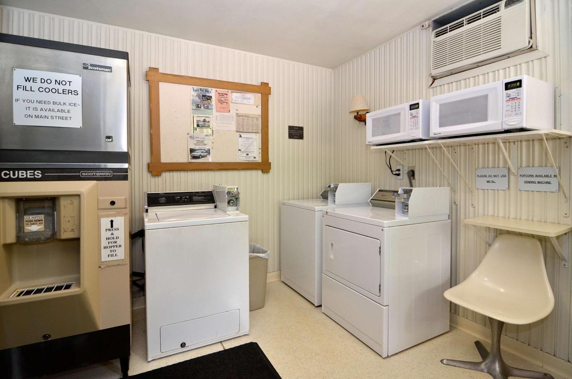 U-Bar Motel Canistota 外观 照片